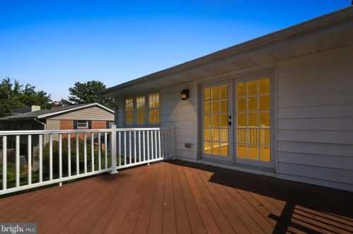 6527 Divine St, Mc Lean VA 22101-4623 exterior