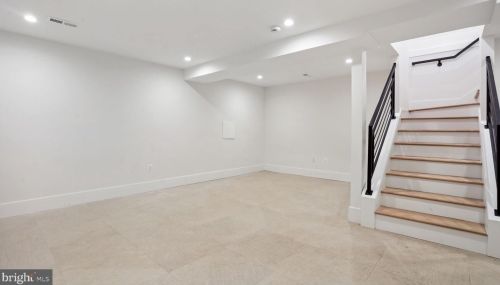 3912 New Hampshire Ave, Washington DC  20011-7917 exterior