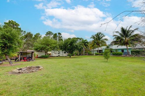 5502 Southwind Trl, Fort Pierce FL 34951-3557 exterior