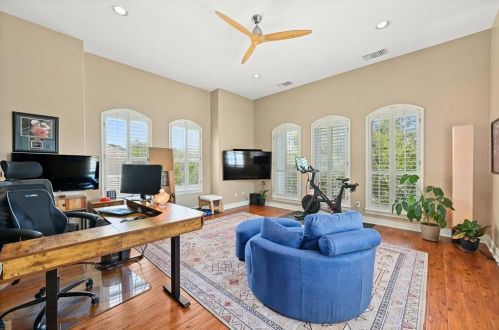 4332 Canoas Dr, Austin TX 78730-1407 exterior