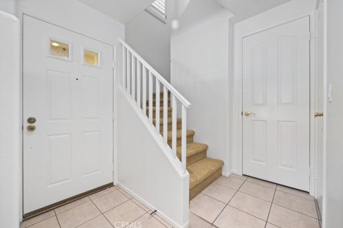 2479 Sunningdale Dr, Tustin CA 92782-0940 exterior