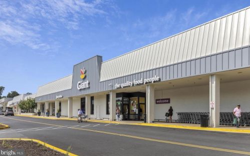 7825 Muirfield Ct, Rockville MD 20854-4078 exterior