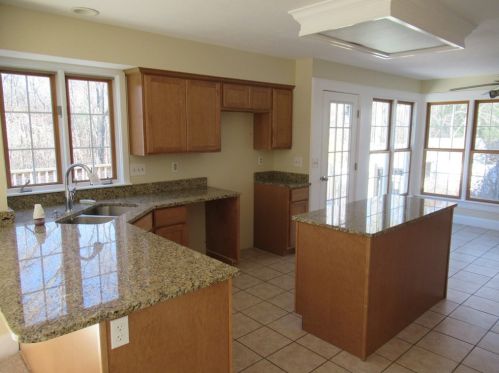 54 Carriage Ln, West Springfield, MA 01089-4417