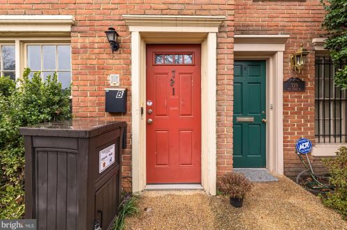 731 6th St, Washington DC  20003-2986 exterior