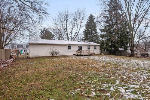 2536 Chaparral St, Kalamazoo MI  49006-1329 exterior