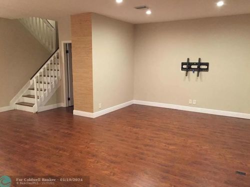 6823 Via Regina, Boca Raton FL 33433-3956 exterior