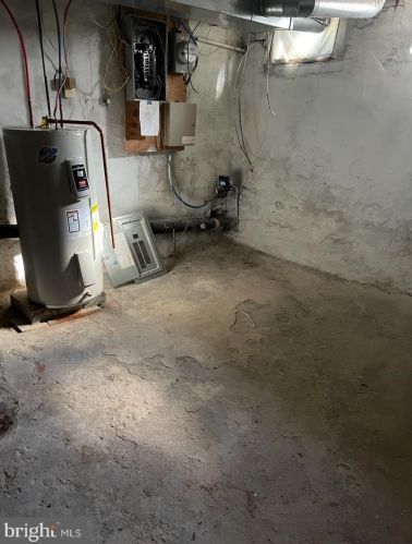 2813 Cantrell St, Philadelphia PA 19148-3319 exterior