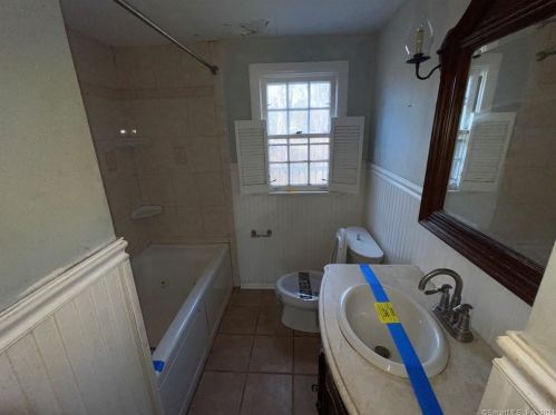 58 Forbell Dr, Norwalk CT 06850-1418 exterior