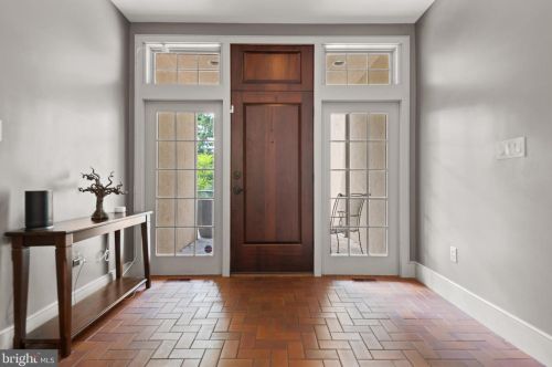 2335 Fruitville Pike, Lancaster, PA 17601-3241