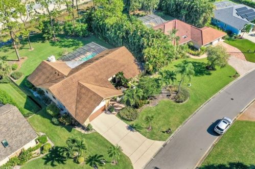 1915 Empress Ct, Naples FL 34110-8141 exterior