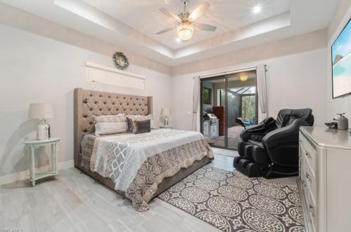 533 7 St, Naples FL 34102-0060 exterior