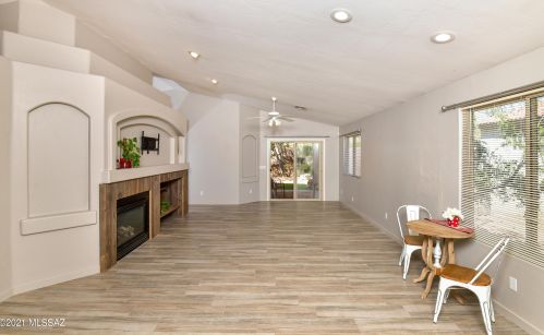 2245 Rio Vistoso Ln, Tucson AZ 85755-1911 exterior