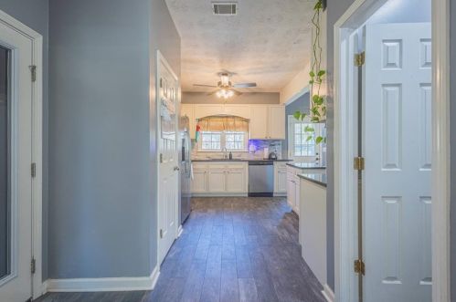 2802 Emerson Lake Dr, Lithonia GA  30078-6642 exterior