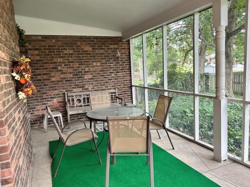 10559 Hackamore Ln, Saint Louis MO exterior