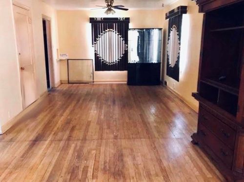 5843 36th St, Milwaukee, WI 53209-4009