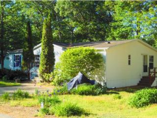 240 Emerald Dr, Barrington, NH 03825-5170