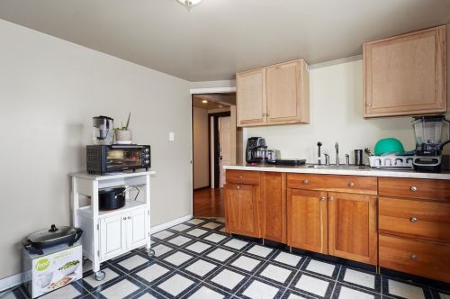 5616 Kolin Ave, Chicago IL 60629-4838 exterior