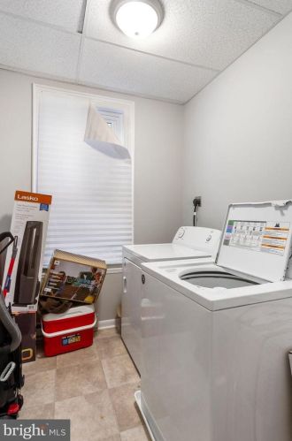 128 High St, Hanover PA 17331-3922 exterior