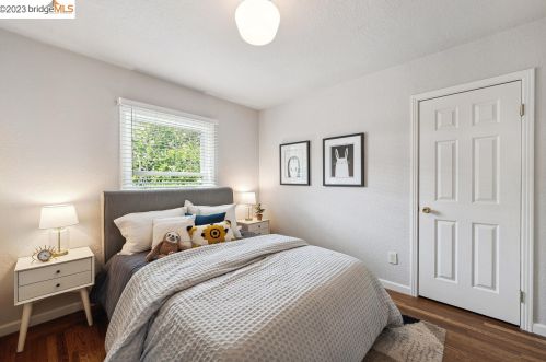 944 Ky Rte, Berkeley CA 94706-1423 exterior