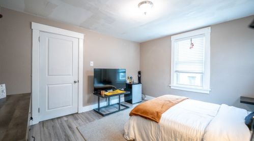 36 Grape St, Pittsburgh PA  15210-2022 exterior