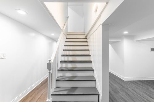 5009 Lavergne Ave, Chicago IL 60638-5831 exterior