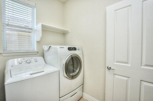 209 Independence Crk Ln, Georgetown TX 78633-5318 exterior