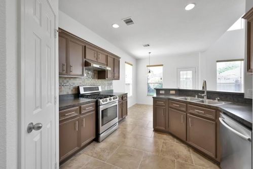 9302 Tracelawn Ct, Humble TX 77396-1684 exterior