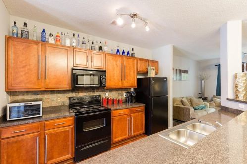 1510 Bayrose Cir, Atlanta GA 30344-8201 exterior