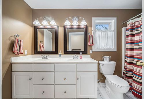 11941 Foreman St, Lowell MI 49331-1082 exterior