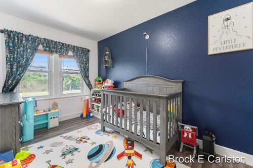 1044 Broadway Ave, Meskegon MI 49444-2354 exterior