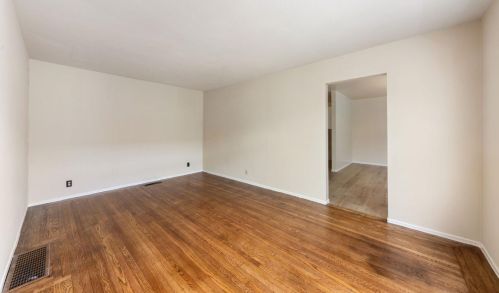 907 Hemlock Ave, Millbrae CA 94030-2042 exterior