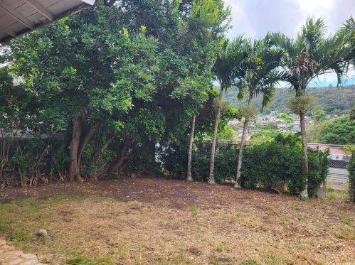 2401 Kula Kolea Dr, Honolulu HI 96819-2825 exterior