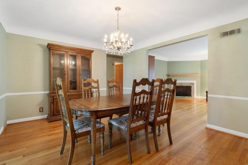 6220 Helm Dr, Saint Louis MO exterior