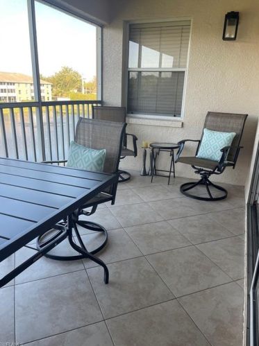 9640 Victoria Ln, Naples FL 34109-8610 exterior