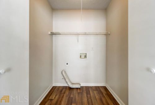 808 Stonemill Mnr, Lithonia GA 30058-8230 exterior