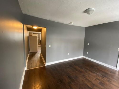 9 Wilson Ave, Woonsocket RI 02895-4658 exterior