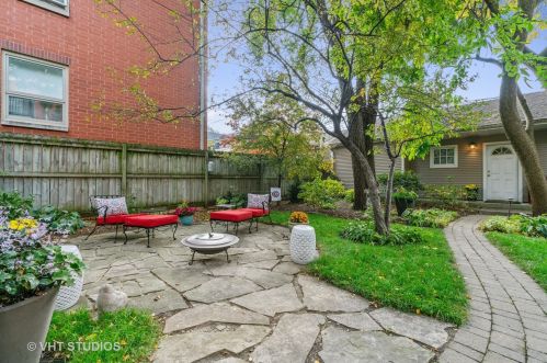 2319 Montrose Ave, Chicago IL 60618-1658 exterior