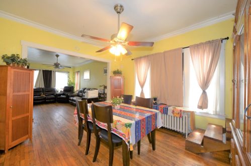 5040 Avers Ave, Chicago IL 60625-6012 exterior