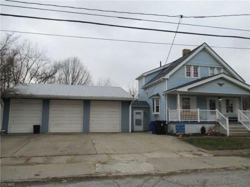 3854 Cress Rd, Cleveland, OH 44111-5338