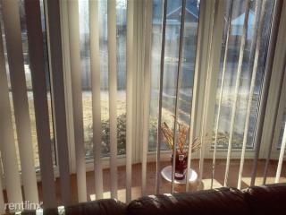 18400 Gilchrist St, Detroit MI  48235-3033 exterior