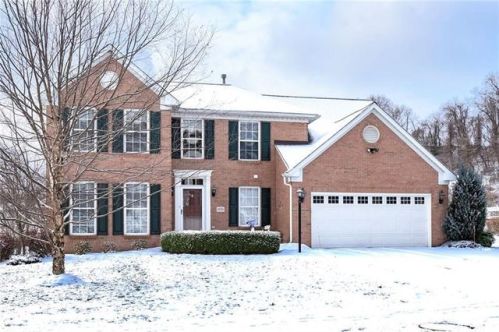 6034 Hawthorn Dr, Moon Twp, PA 15108-9064