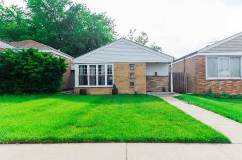 7809 Spaulding Ave, Chicago, IL 60652-1928