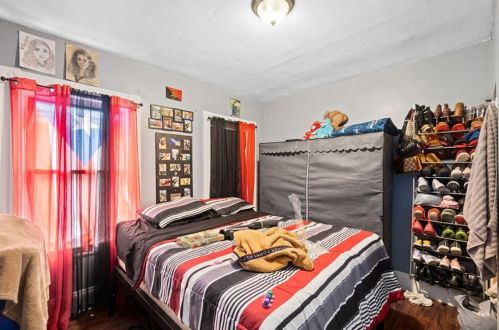 69 Ledge St, Providence RI 02904-2338 exterior