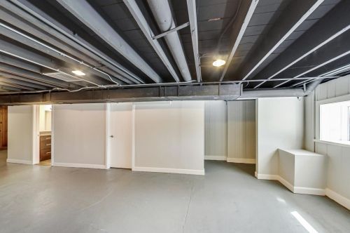 2713 77 Ave, Chicago IL 60707-1406 exterior