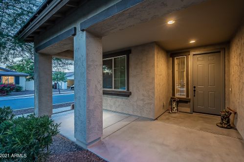 1930 Carson Rd, Phoenix AZ 85041-6614 exterior