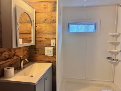 5 Conrad Park, Killingly CT 06241-2141 exterior