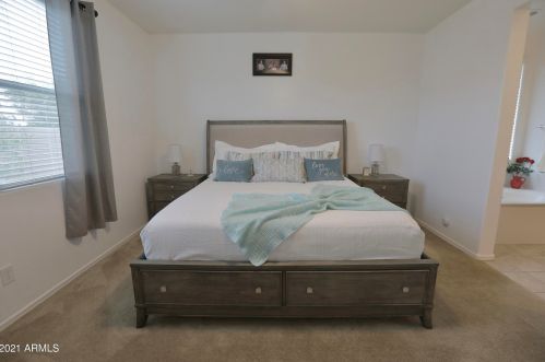 33817 30 Ln, Phoenix AZ 85085 exterior