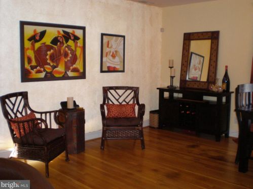 215 Aspen St, Alexandria VA  22305-1813 exterior