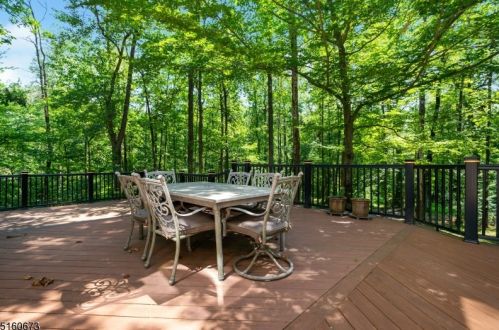 83 Pettit Pl, Princeton NJ 08540-7645 exterior