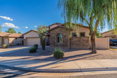 3813 Capricorn Pl, Chandler AZ  85249-5978 exterior